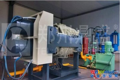 十九大報告中明確指出:&ldquo;建設生態文明是中華民族永續發展的千年大計&rdquo;,而污泥的無害化與資源化處置問題備受關注。&rdquo; 大環境下 污泥壓濾機廠家銷量出現新高峰